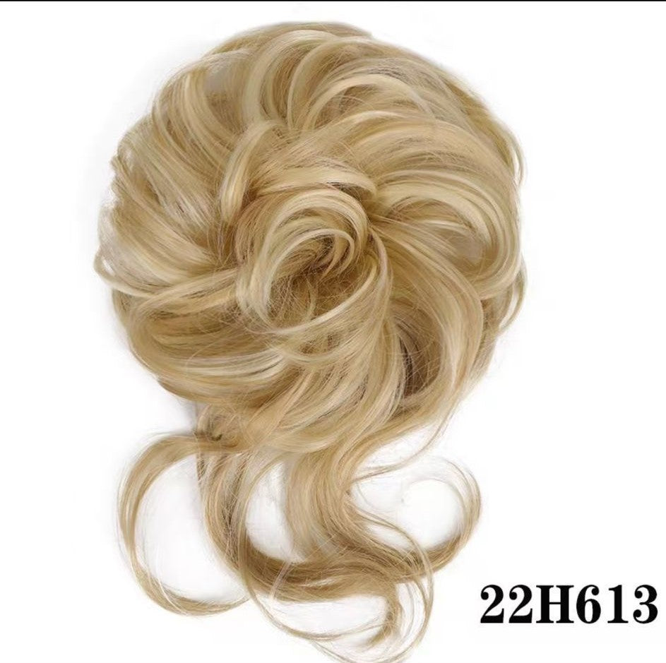 Chignon Boccoloso Biondo Champagne con Riflessi Platino